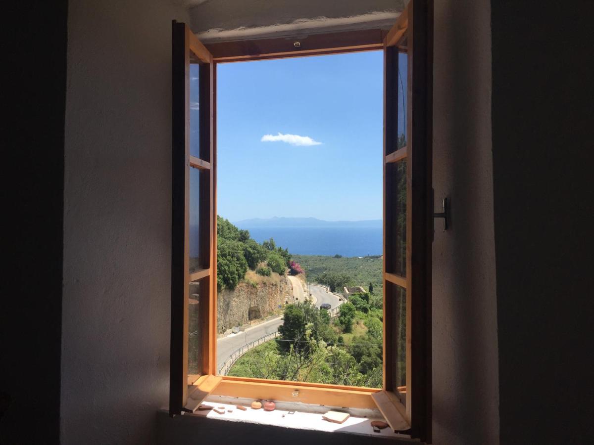 Shotgun Hostel & Guesthouse Vuno Екстериор снимка