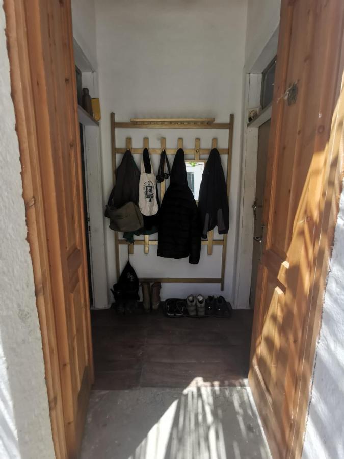 Shotgun Hostel & Guesthouse Vuno Екстериор снимка